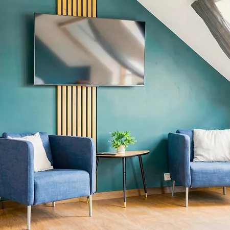 Stylish Duplex By Wagnerstays