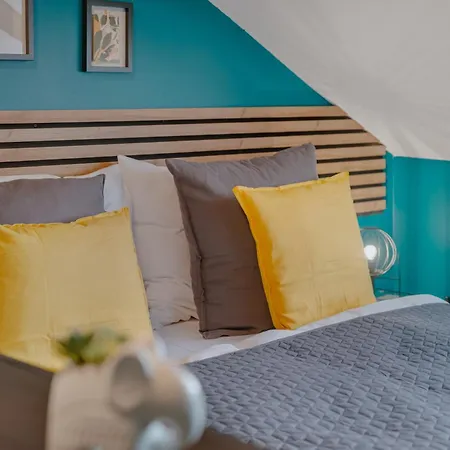 Stylish Duplex By Wagnerstays Apartmán