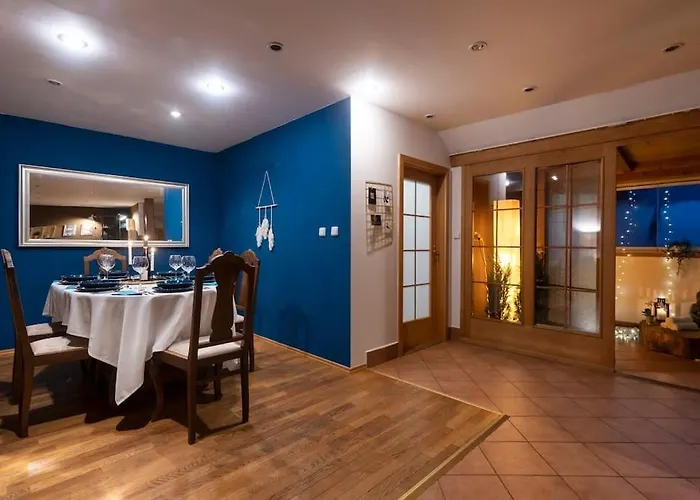 Stylish Duplex By Wagnerstays Apartmán