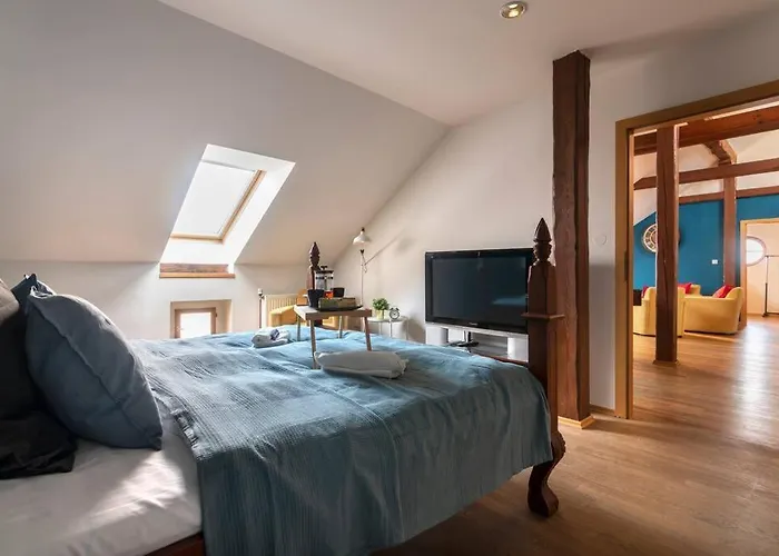 Stylish Duplex By Wagnerstays Praha