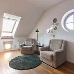 Daire Stylish Duplex By Wagnerstays *