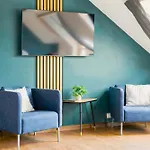 Stylish Duplex By Wagnerstays