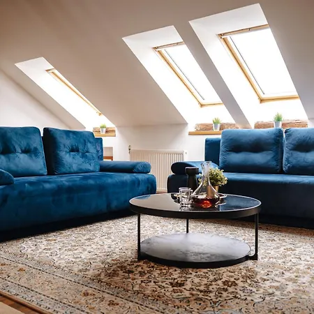 Апартаменты Stylish Duplex By Wagnerstays