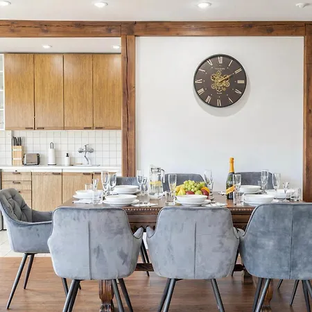 Stylish Duplex By Wagnerstays