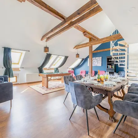 Stylish Duplex By Wagnerstays